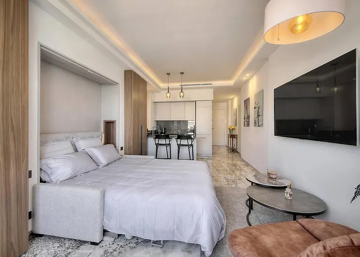 Luxury Superbe Miramar Croisette By Rivaevent